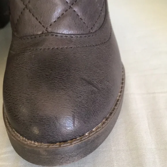 Arizona Jeans dark gray zip up block heel round toe quilted ankle booties size 7 - Picture 7 of 14